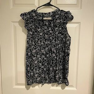 Loft flutter sleeve blouse